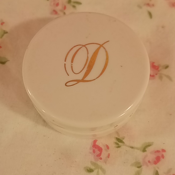 Makeup Cover cream - Picture 1 of 4